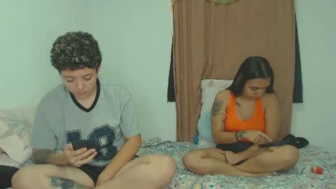 Snapshot of kammy_cami chatting on 27, 5, 2026 kammy y camila online show from 27, 5, 2026