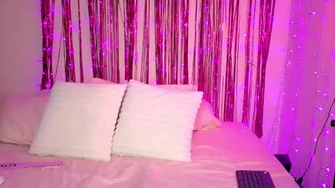 Snapshot of kamrynmarie69 chatting on 20, 12, 2024 kamrynmarie69 online show from 20, 12, 2024