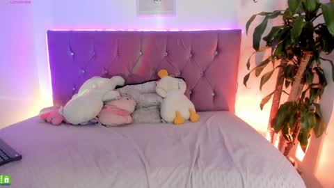 Snapshot of kanao_tsuyuri chatting on 27, 12, 2024 Kanao uwu online show from 27, 12, 2024