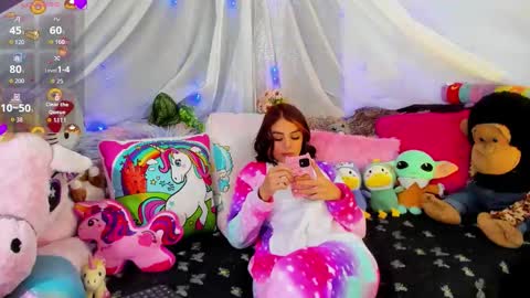 Snapshot of kandygirl_023 chatting on 15, 11, 2025 hello Im Danni online show from 15, 11, 2025