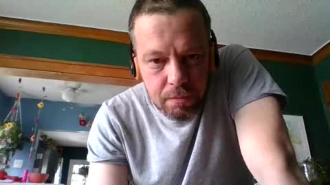 Snapshot of kansascity354937 chatting on 6, 6, 2026 justsomeguy online show from 6, 6, 2026