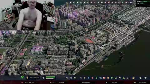 Snapshot of kapuccino chatting on 28, 10, 2025 Oliver online show from 28, 10, 2025