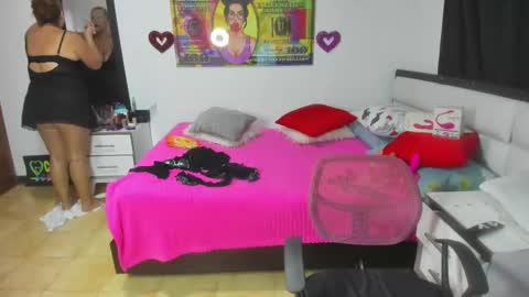 Snapshot of karen_milf_2 chatting on 7, 10, 2025 Karen online show from 7, 10, 2025