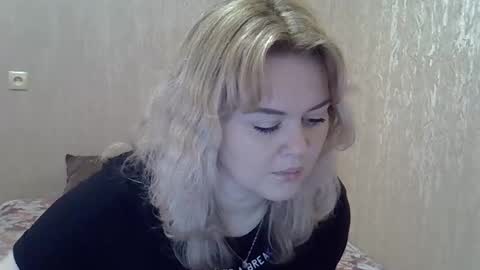 karennelsonx online show from 31, 12, 2024