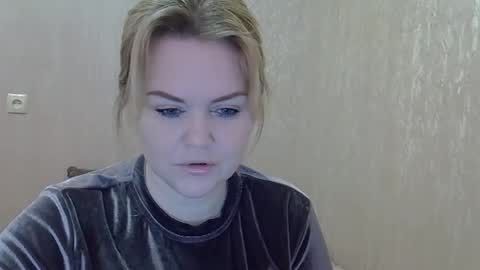 karennelsonx online show from 24, 2, 2025