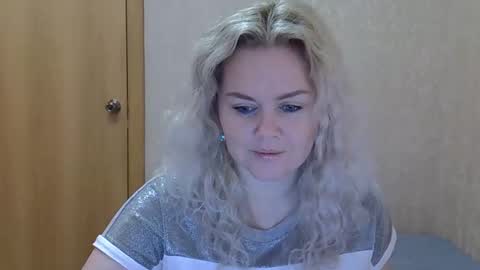 karennelsonx online show from 12, 1, 2026