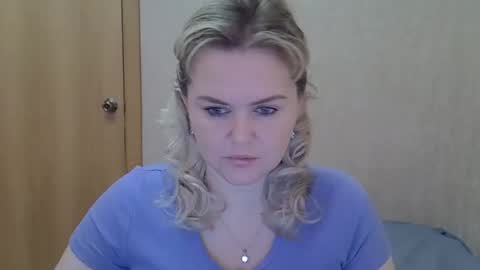 karennelsonx online show from 19, 4, 2026