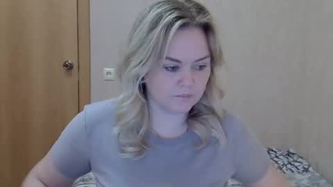 karennelsonx online show from 21, 4, 2026