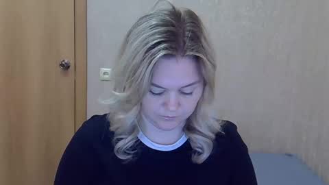 karennelsonx online show from 23, 4, 2026