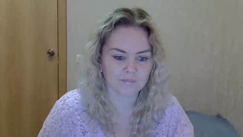 karennelsonx online show from 24, 4, 2026