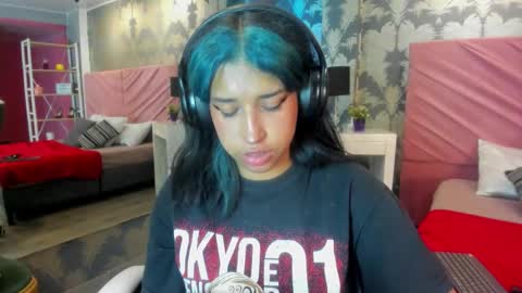 Snapshot of karin_ks chatting on 28, 10, 2025 Karina online show from 28, 10, 2025