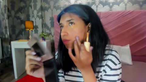 Snapshot of karin_ks chatting on 5, 11, 2025 Karina online show from 5, 11, 2025