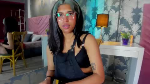 Snapshot of karin_ks chatting on 27, 11, 2025 Karina online show from 27, 11, 2025