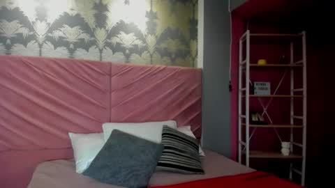 Snapshot of karin_ks chatting on 28, 11, 2025 Karina online show from 28, 11, 2025