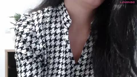 Snapshot of karin_lover chatting on 6, 12, 2024 You can call me K  online show from 6, 12, 2024