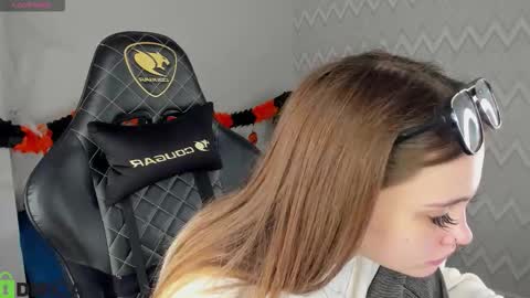 karina_broks online show from 31, 10, 2025