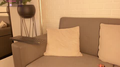 Kari online show from 20, 2, 2025