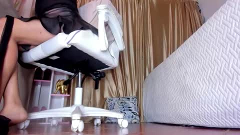 Snapshot of karinadiaz69 chatting on 21, 11, 2025 KARINA online show from 21, 11, 2025