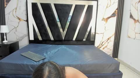 Snapshot of karinasimonz chatting on 9, 11, 2025 KarinaSimonz online show from 9, 11, 2025