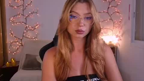 Snapshot of karinchik_ chatting on 31, 7, 2026 Karina online show from 31, 7, 2026