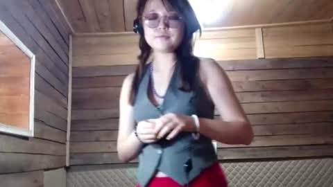 Snapshot of karindesisto chatting on 21, 11, 2025 Elisa online show from 21, 11, 2025