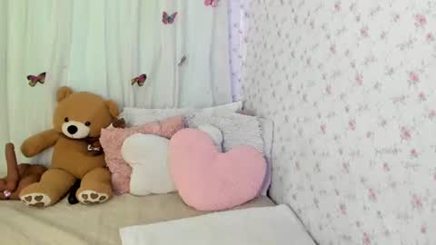 Snapshot of karinna_ebony chatting on 27, 6, 2026 karinna_ebony online show from 27, 6, 2026