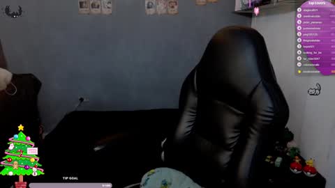 Snapshot of kariozzz chatting on 5, 12, 2024 call me kai 3 online show from 5, 12, 2024