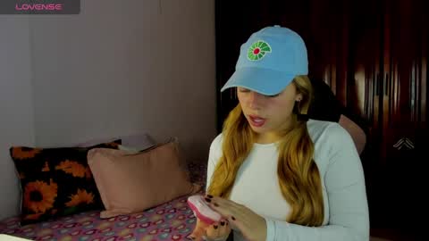 Snapshot of karla_charloby chatting on 5, 5, 2026 Karla online show from 5, 5, 2026