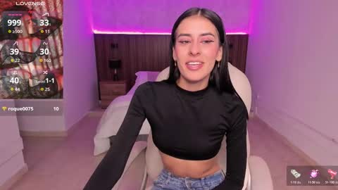 Snapshot of karlaa_james chatting on 30, 11, 2025 Karlaa online show from 30, 11, 2025