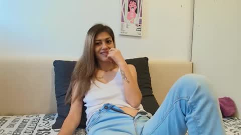 Crystyna online show from 15, 11, 2025