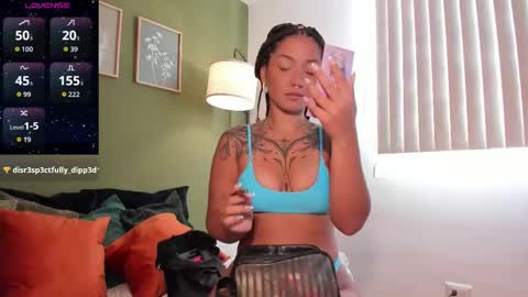 Karlye online show from 4, 10, 2025