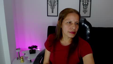Snapshot of karlye_hot chatting on 14, 2, 2025 KARLYE online show from 14, 2, 2025