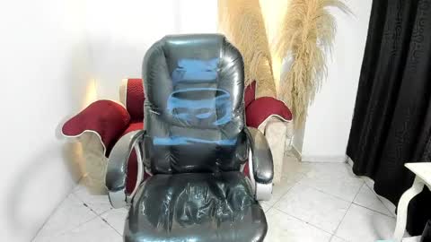 Snapshot of karlye_hot chatting on 9, 5, 2026 KARLYE online show from 9, 5, 2026