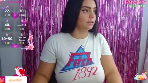 Snapshot of karol_09 chatting on 5, 1, 2025 karol 09 online show from 5, 1, 2025