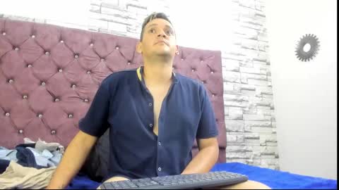 Snapshot of karol_and_paul chatting on 16, 1, 2025 karol and paul online show from 16, 1, 2025