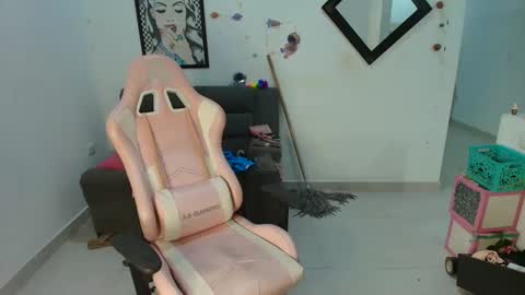    online show from 13, 2, 2025