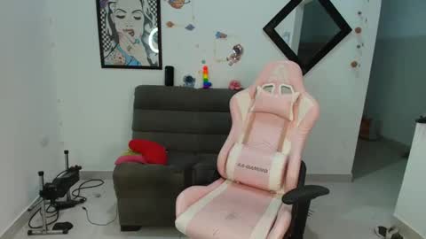    online show from 10, 3, 2025