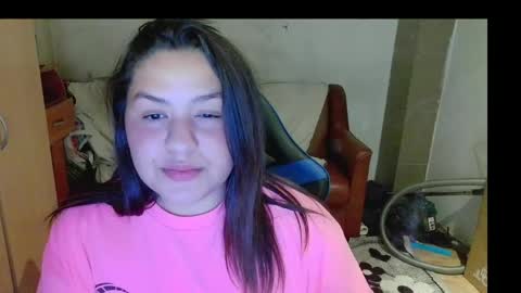 Snapshot of karolina_j chatting on 12, 4, 2026 karolina_j online show from 12, 4, 2026