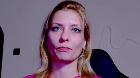 karoline121 online show from 13, 11, 2025