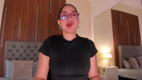 Karoline  online show from 27, 9, 2025