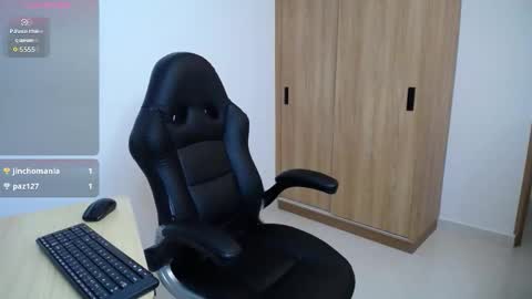 Snapshot of karoll_marquez chatting on 30, 11, 2025 karol online show from 30, 11, 2025