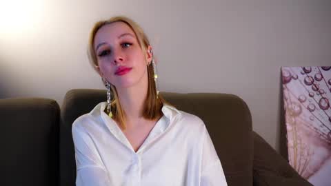 Angel online show from 27, 2, 2026