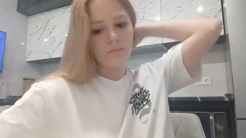 Snapshot of karrichaconas chatting on 11, 6, 2026 Karina online show from 11, 6, 2026