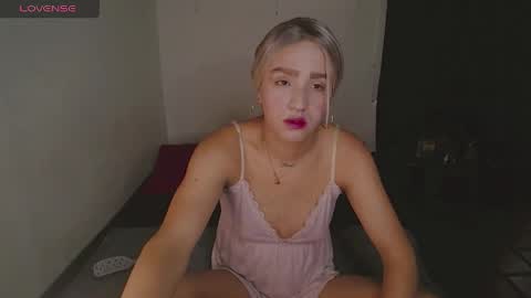 Snapshot of kary_blush chatting on 13, 5, 2026 kary_blush online show from 13, 5, 2026