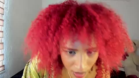Snapshot of kasielopez chatting on 5, 3, 2025 Kasie lopez online show from 5, 3, 2025