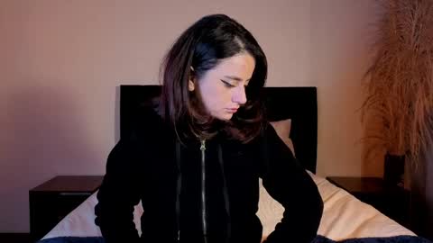 kassandra james online show from 13, 5, 2026