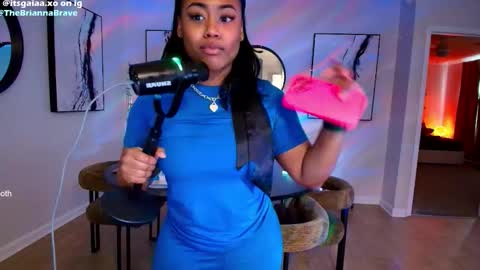 BriannaBrave online show from 28, 2, 2026