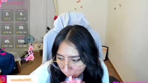 Snapshot of kat_ly_chan chatting on 19, 2, 2025 Kat online show from 19, 2, 2025