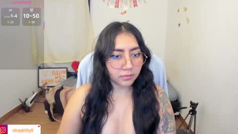 Snapshot of kat_ly_chan chatting on 4, 10, 2025 Kat online show from 4, 10, 2025