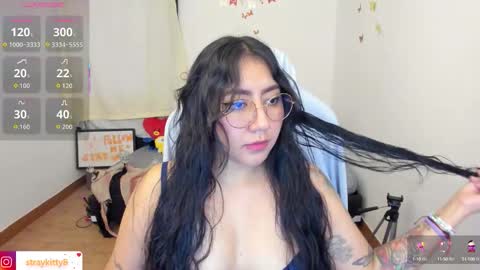 Snapshot of kat_ly_chan chatting on 5, 10, 2025 Kat online show from 5, 10, 2025